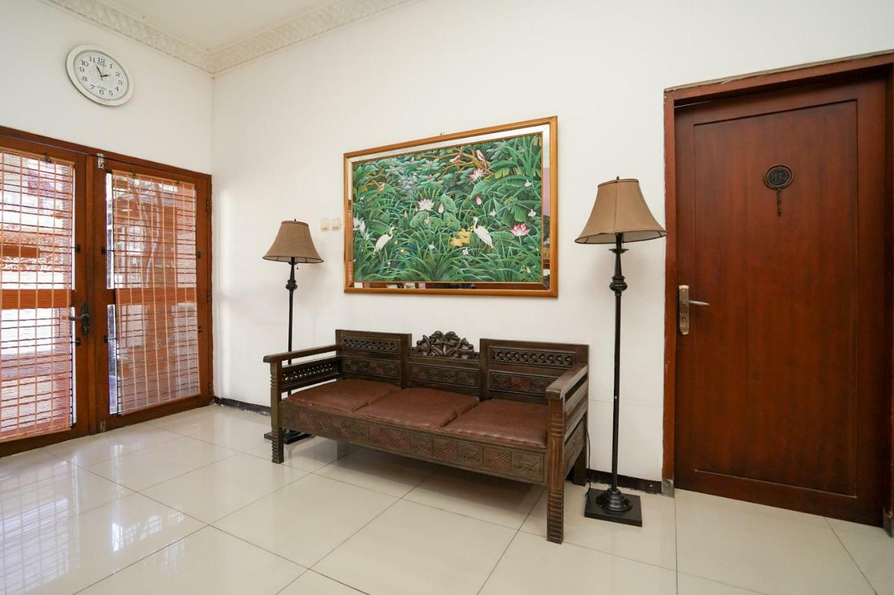 Oyo 969 Penginapan Darma I Surabaya Exterior foto